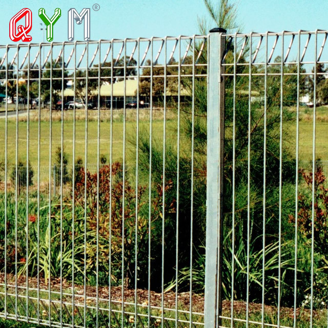 BRC护栏网喷塑金属围栏焊接镀锌丝护栏网后热镀花园护栏小区外贸