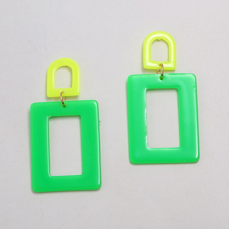 Fashion Creative Geometric Acrylic Earrings display picture 2