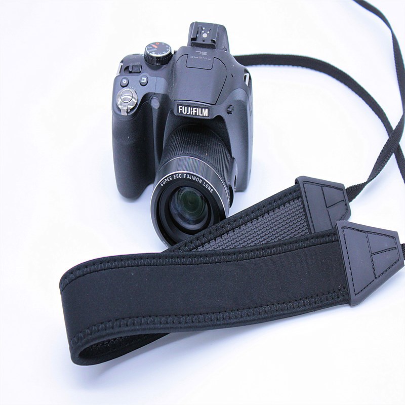 elastic straps