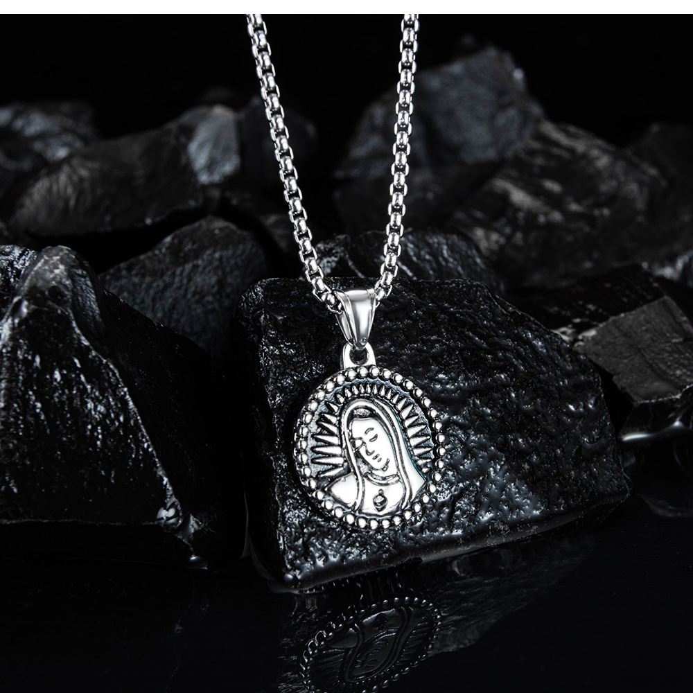 Hip Hop Small Round Pendant Virgin Mary Head Stainless Steel Necklace Wholesale display picture 5