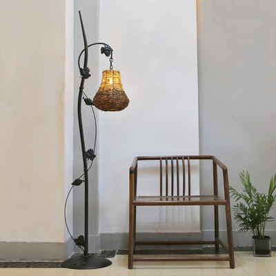 American style rural Iron art Floor lamp originality Art Simplicity Inn Café Tearoom Aisle Corridor Rattan lamp