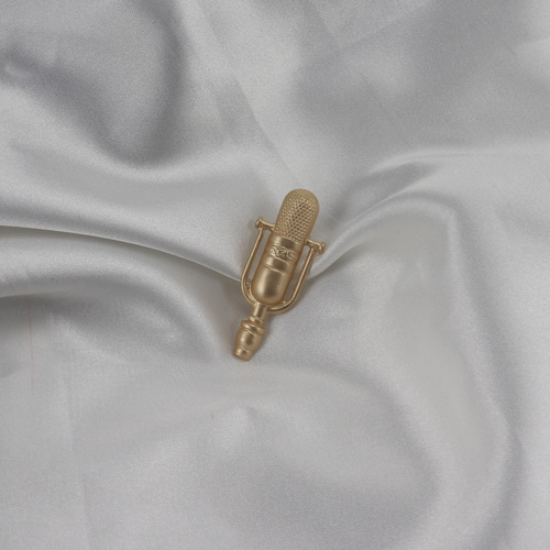 Western antique matte gold musical instrument microphone violin feather brooch collar pin clothing accessories