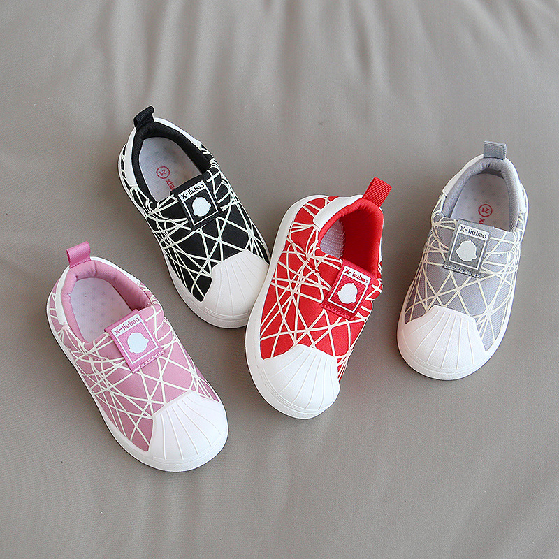 小溜宝2020秋款3-4-5岁软底宝宝学步鞋夜光贝壳头防撞男女童板鞋|ms