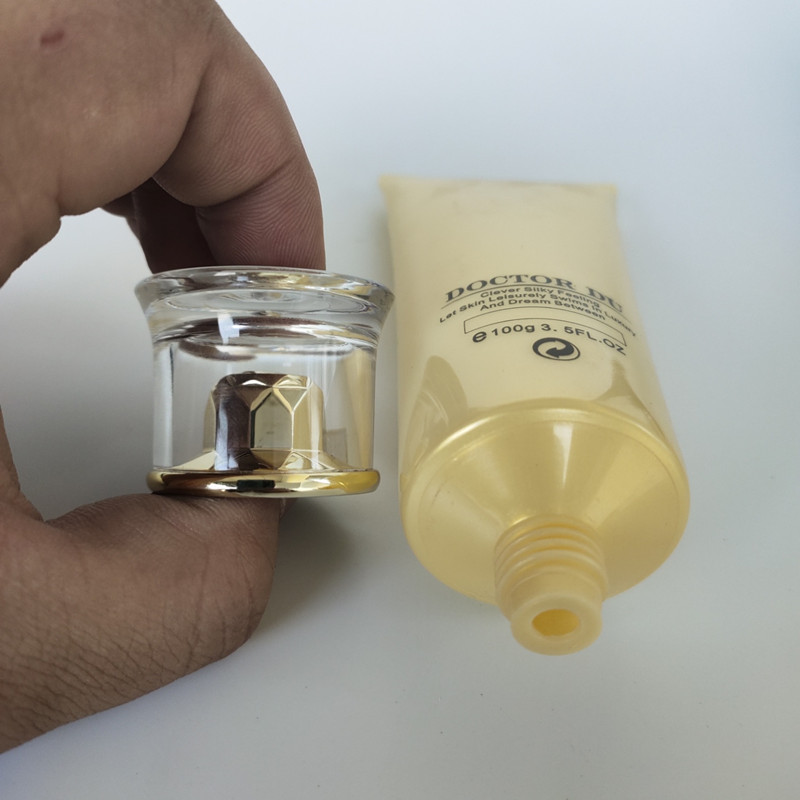 13371384431_1529169265