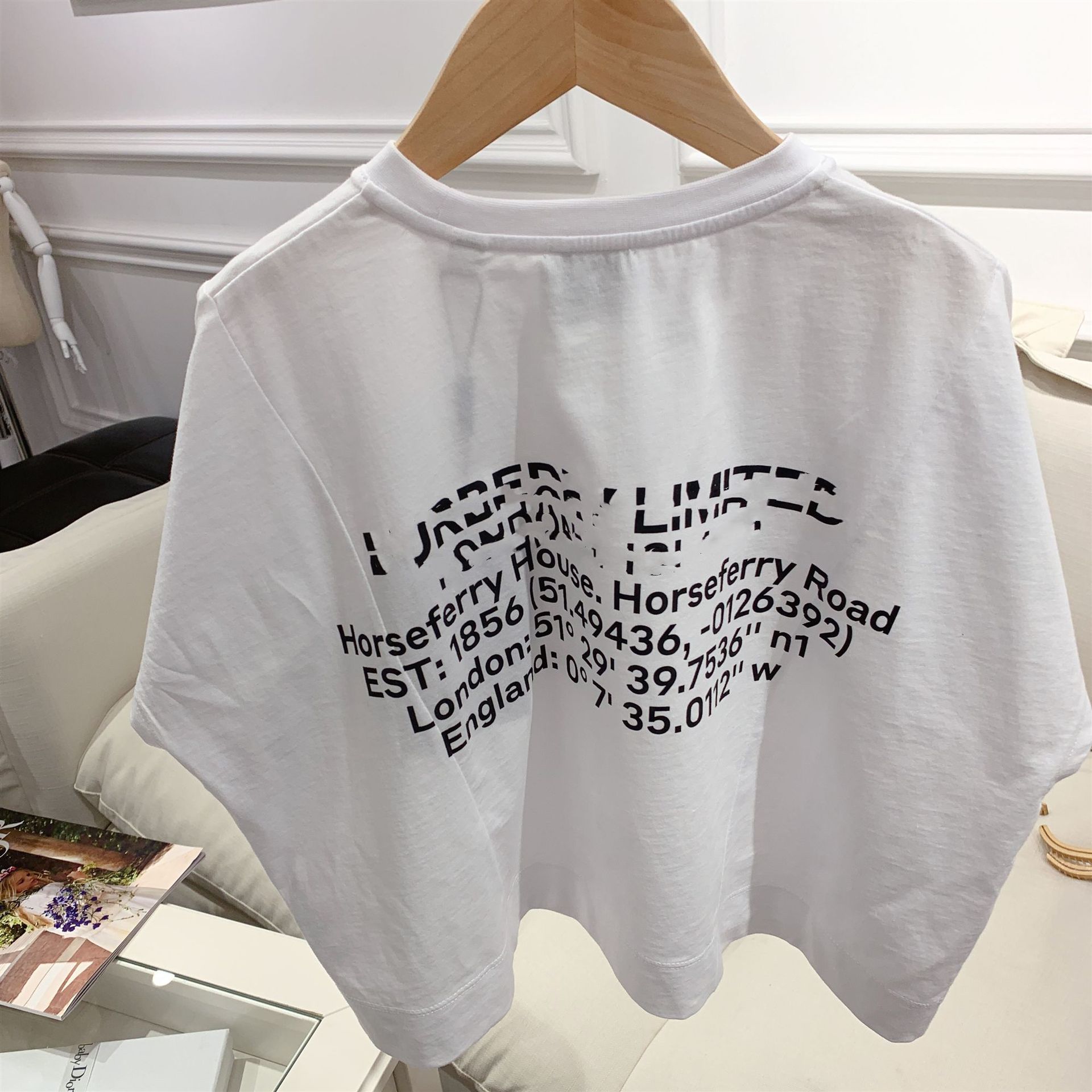 M2578现货白色字母大落肩短袖|ms