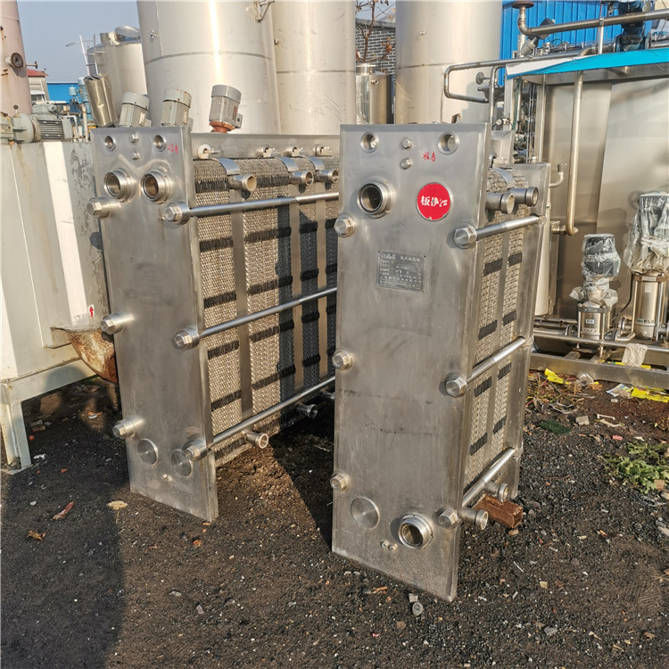 供应二手油水板式热交换器 板式换热器 油水冷却器型号