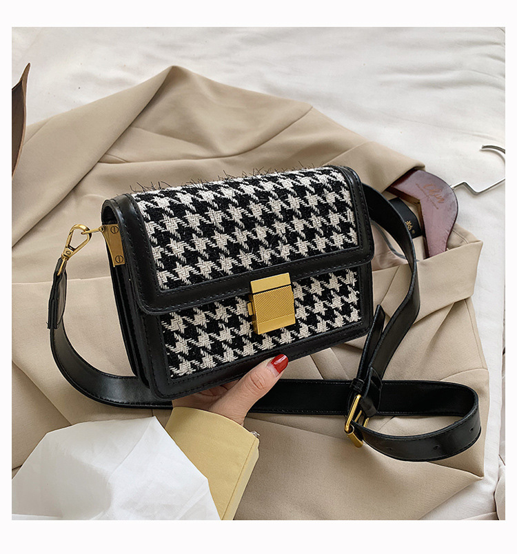 New Trendy Fashion Plaid All-match  Shoulder Messenger Bag display picture 6
