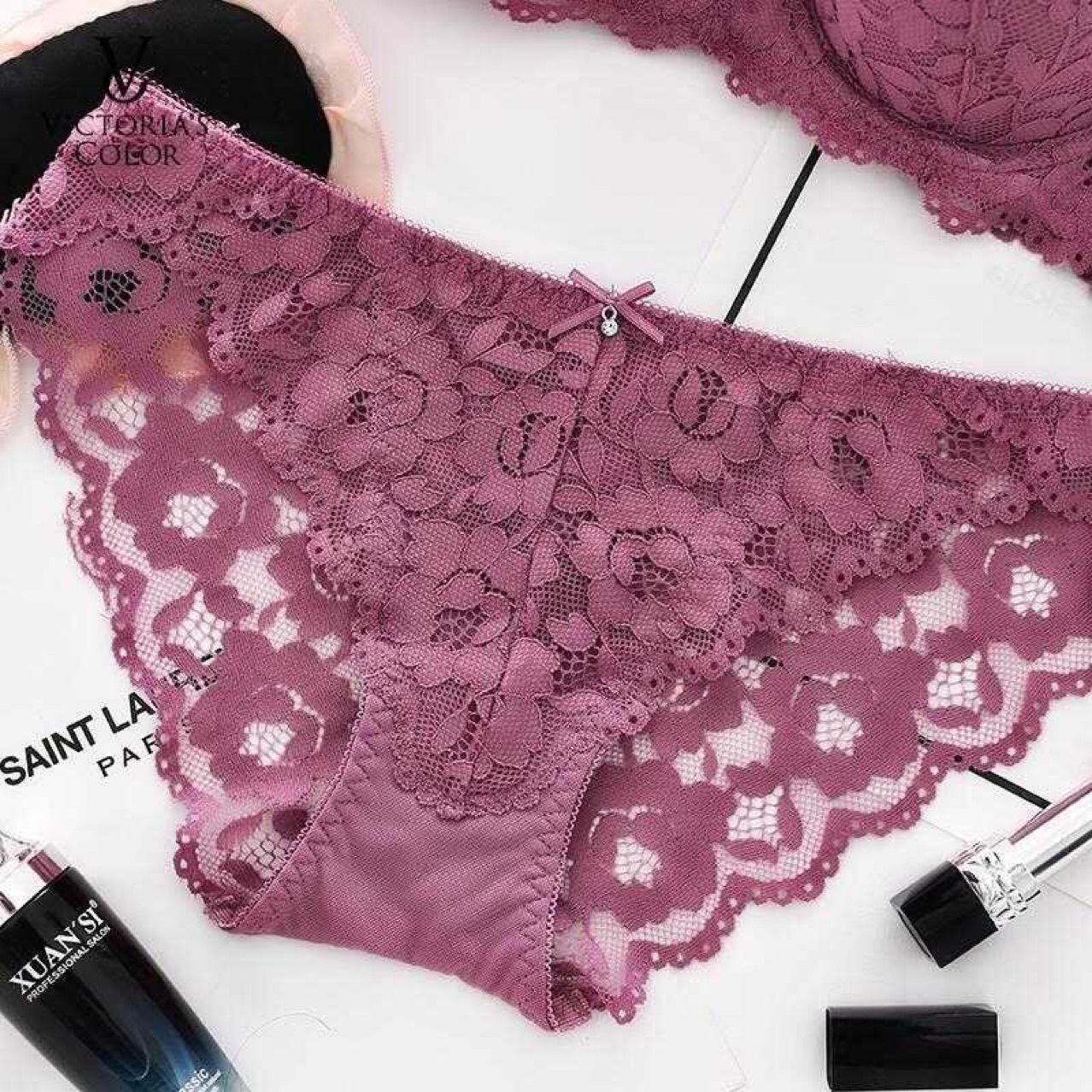 Ventas directas de la fábrica las mujeres europeas y americanas sexy encaje sujetador traje ropa interior belleza volver profundo V pequeño pecho push up cómodo transpirable