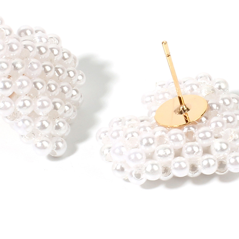 3g Weight Earrings Classification Housewarming, Anniversary, Business, Wedding, Travel, Birthday, Festival Occasion Women'S Gender Gold Color Korea Love-shaped Retro Pearl Niche Fashion Simple Earrings For Women Nihaojewelry 8