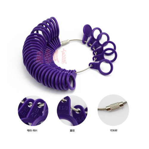 A Hongdu plastic ring sizer measures finger ring sizes accurately with domestic size dimensions and sizes.