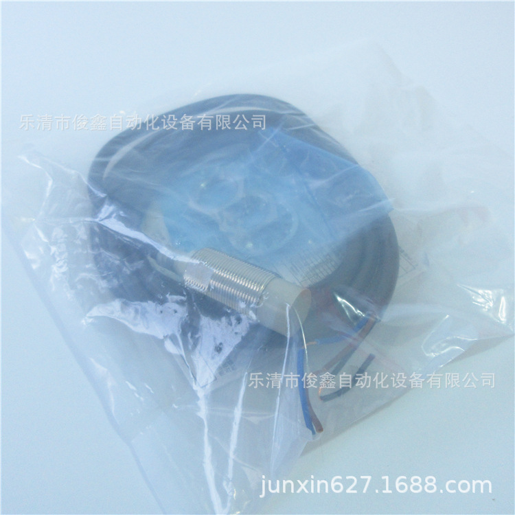传感器 接近开关E2E-X10ME1
