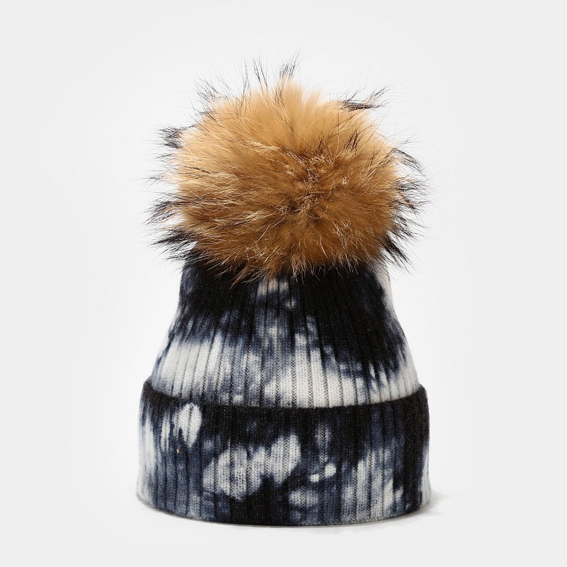 Nuevo gorro de punto con diseño de mapache teñido anudado para mujer, gorro de bola de pelo para otoño e invierno, gorro de hilo con núcleo resistente al viento para exteriores_voghion.com