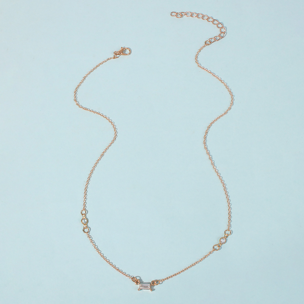 Light Luxury Simple Geometric Diamond High-end Necklace display picture 7