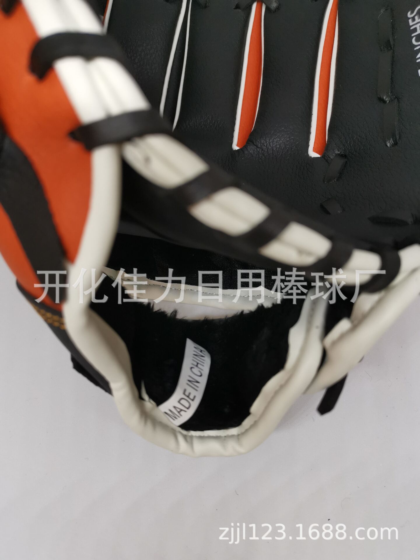 40ADF4D1183830BDE578E0647248FF