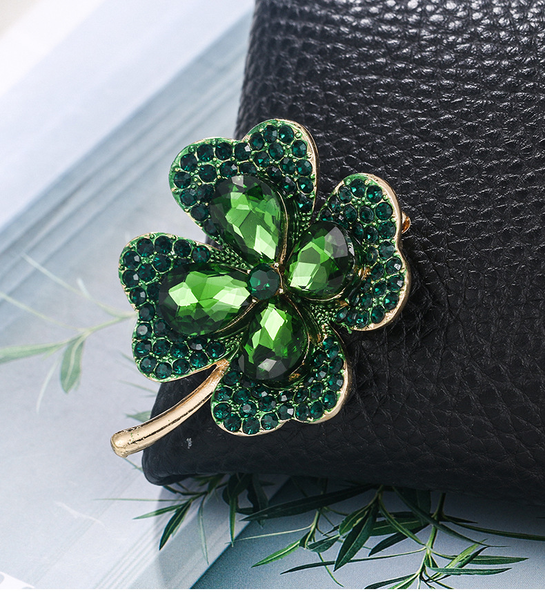 Fashion Four Leaf Clover Alloy Plating Rhinestones Women's Brooches display picture 1