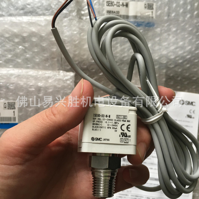 现货SMC压力开关ISE80-02-N-M数字式2色显示压力开关