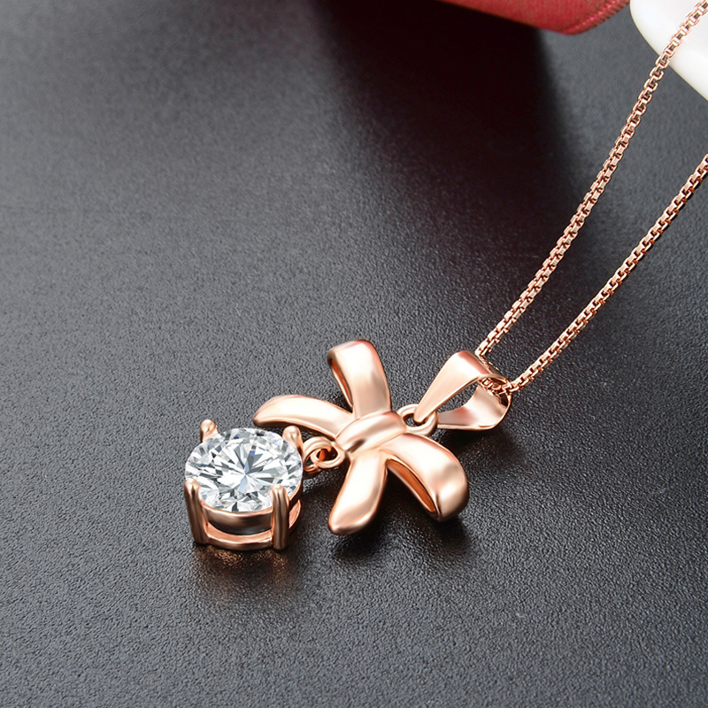 Japonés y coreano s925 collar de plata de las mujeres de moda elegante arco colgante simple todo partido Cadena de clavícula Fuente de Suministro