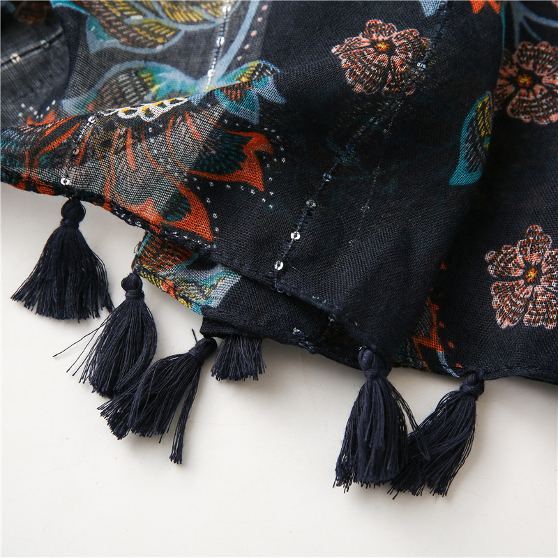 Women's Ethnic Style Ditsy Floral Cotton And Linen Tassel Winter Scarves display picture 5