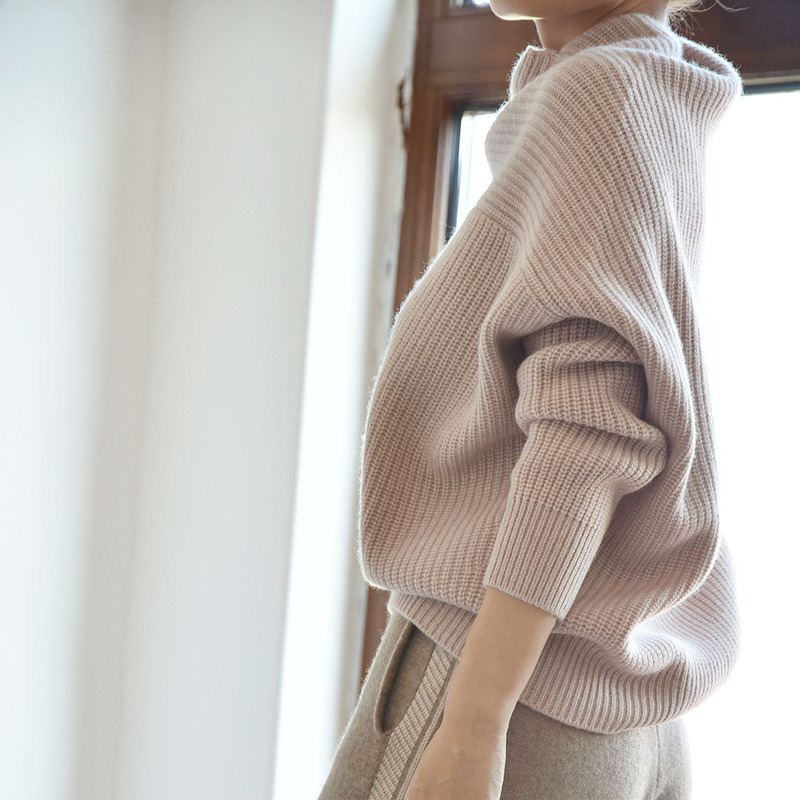 APC Autumn and Winter New Italian Single Knitted Velvet Pointed Bat Sleeve Irregular V-Neck Loose Women's Pure Cashmere Pullover