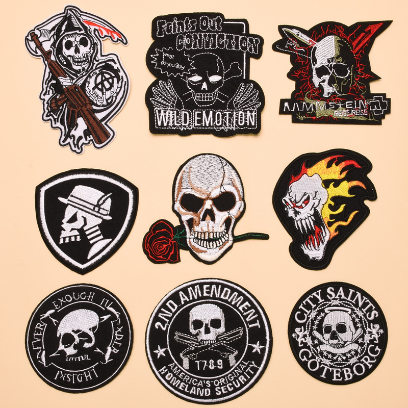 Hot selling skull diy ironing cloth patch badge decoration clothing accessories hole embroidery repair subsidy accessories Hot selling skull diy ironing cloth patch badge decoration clothing accessories hole embroidery repair subsidy accessories