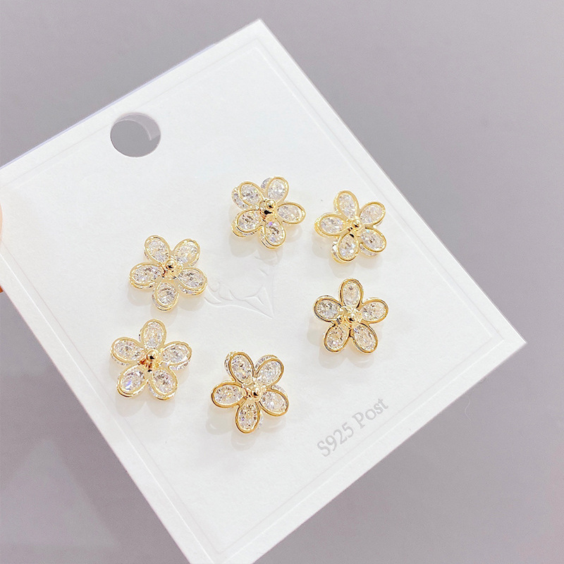 Sweet Flower Copper Ear Studs Plating Inlay Zircon Copper Earrings 3 Pairs display picture 3