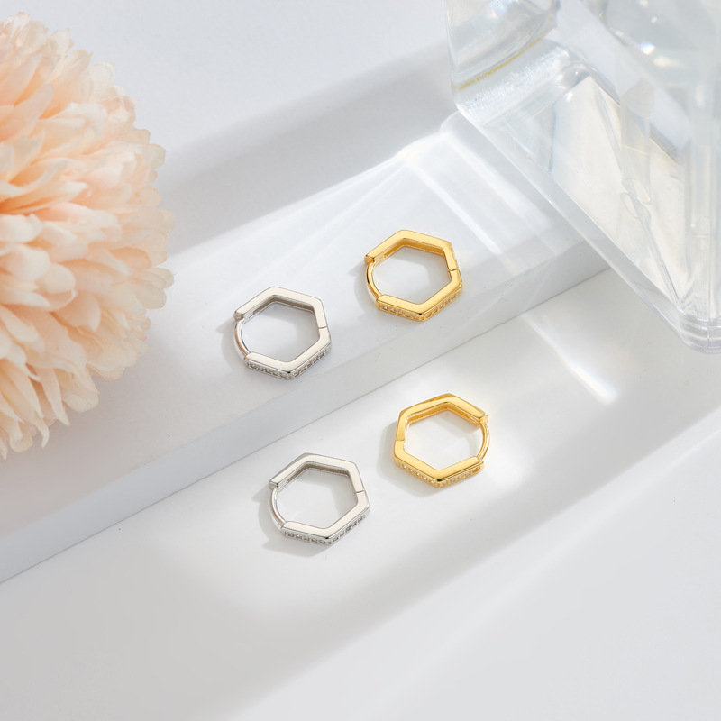 S925 plata esterlina Corea del Sur elegante simple todo partido De seis lados diamante anillo de la oreja elegante personalidad oreja hebilla pendientes joyería femenina