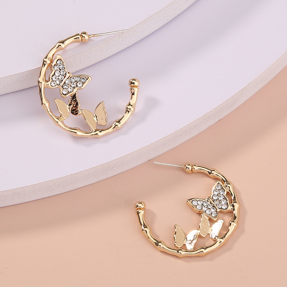 Fashion Diamonds Butterflies C-shaped Earrings display picture 3