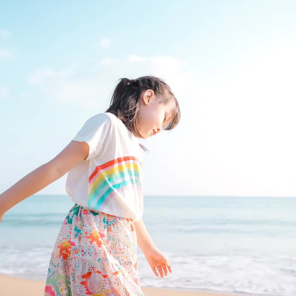 Summer children's rainbow white T-shirt
