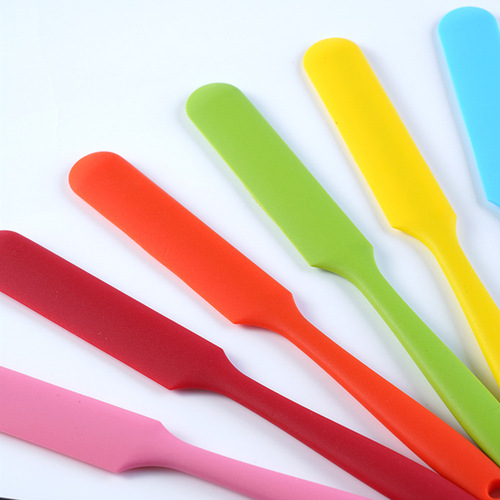 Dropshipping: All-in-One Long-Shape Silicone Spatula with Full Coverage—Butter, Cake, and Cream Scraper—Baking Tool Wholesale
