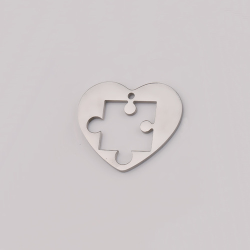 Factory direct sales creative mirror polished stainless steel love puzzle hollow geometric simple couple necklace accessories