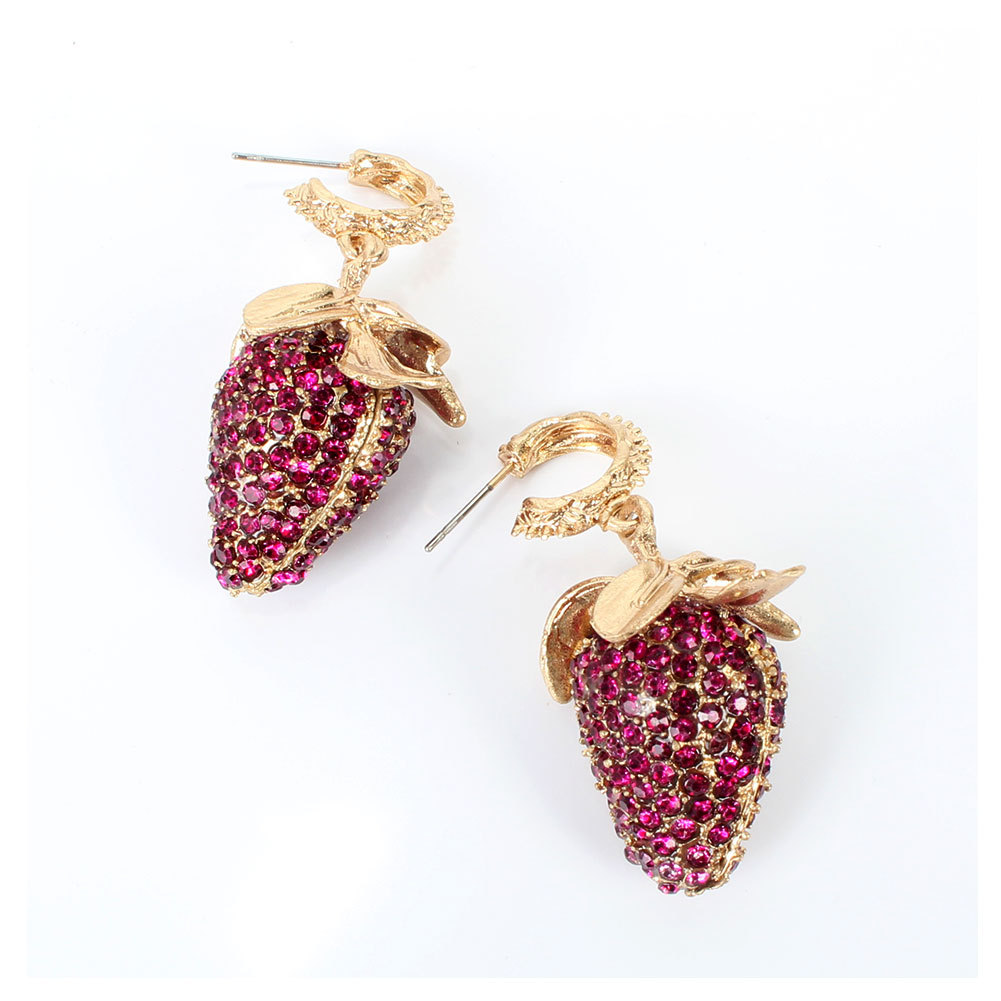 New Simple Strawberry Earrings Retro Alloy Diamond Fruit Earrings Wholesale Nihaojewelry display picture 2