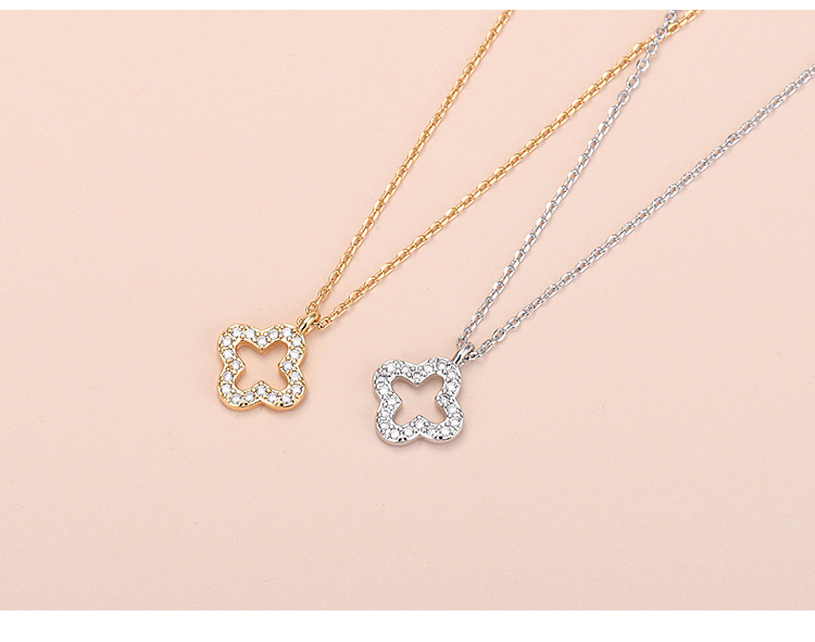 Four-leaf Clover Necklace Gold