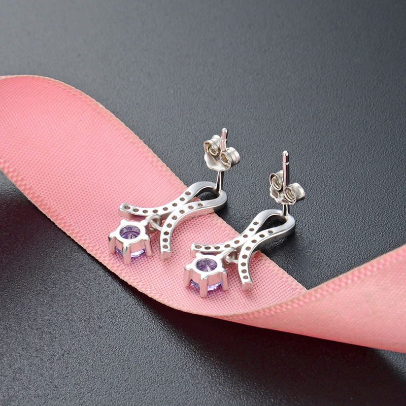 Diamante s925 pendientes de plata circón moda femenina inconformista joyería de plata Corea del Sur elegante fuente simple fábrica al por mayor