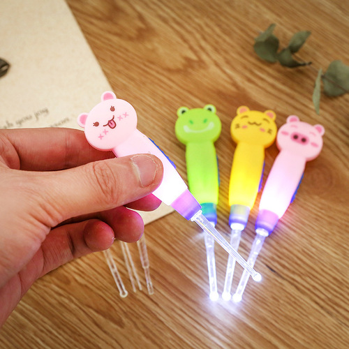 Children's earwax ear picking cleaning ear scoop luminous ear scoop ear picking scoop with light ear picking tool children's ear scoop