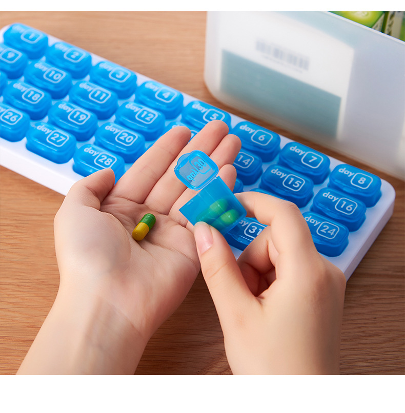 Simple 31-grid Keyboard Medical Medicine Plastic Storage Box display picture 3