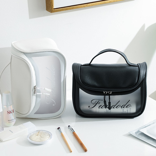 Large Capacity Famous Person Makeup Bag Hand-held Transparent Toothbrush Bag Waterproof Travel Portable Skincare Storage Bag with Logo Print