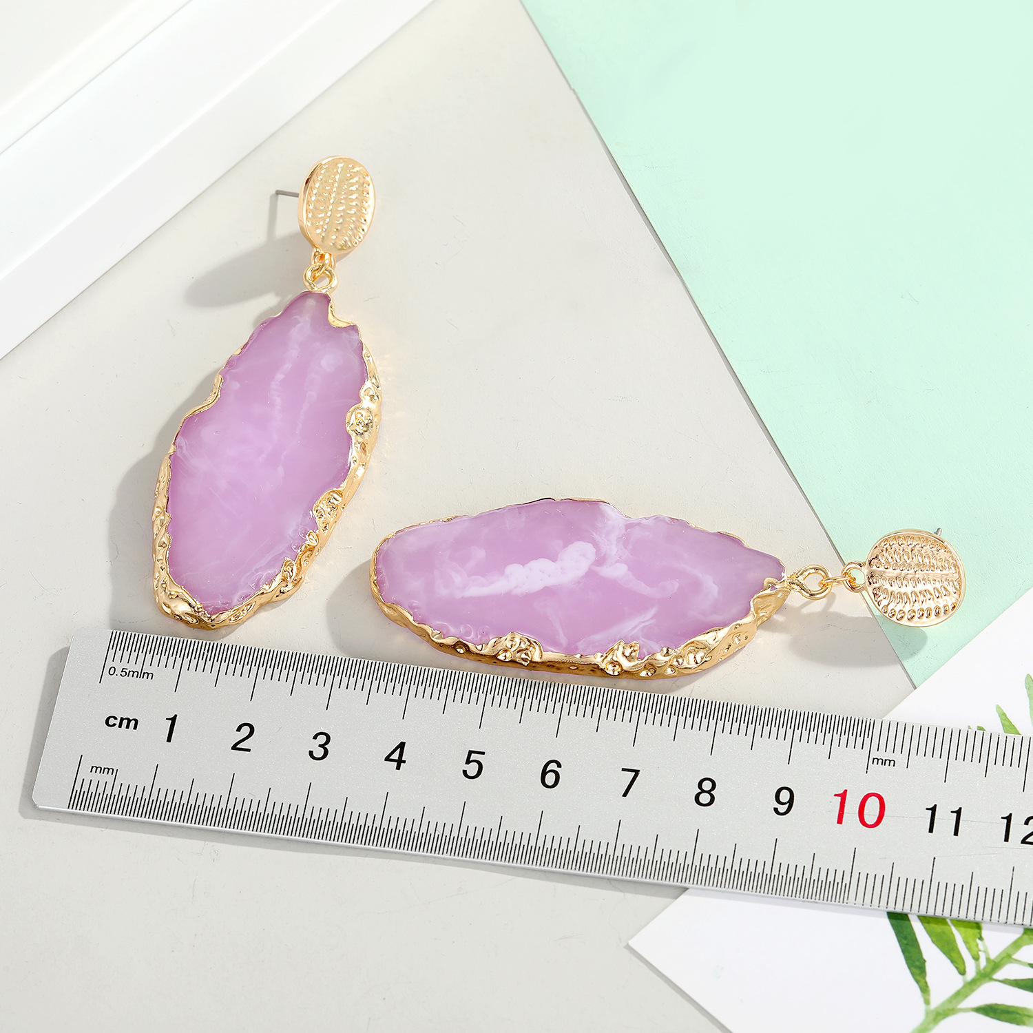 4-color New Jewelry Long Imitation Agate Piece Earrings Exaggerated Long Earrings Halo Dyed Resin Earrings Wholesale Nihaojewelry display picture 6