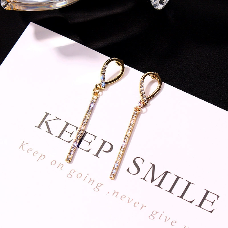 Universal earrings, light luxury style, diamond encrusted, 2019, french style, internet celebrity, fitted