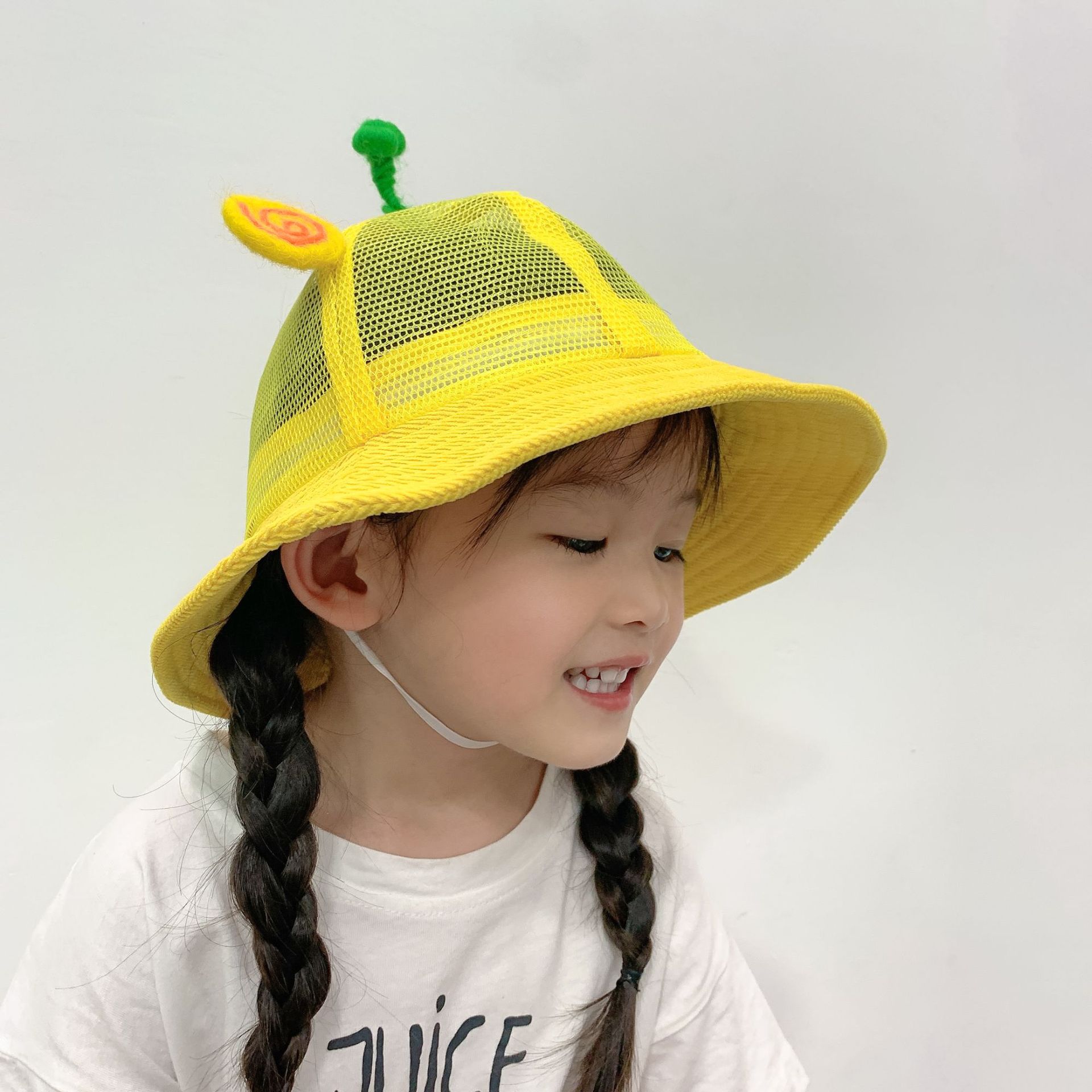 Summer Mesh Children's Hats Custom Hats Small Yellow Hats Sunscreen Parent-child Basin Hats display picture 9