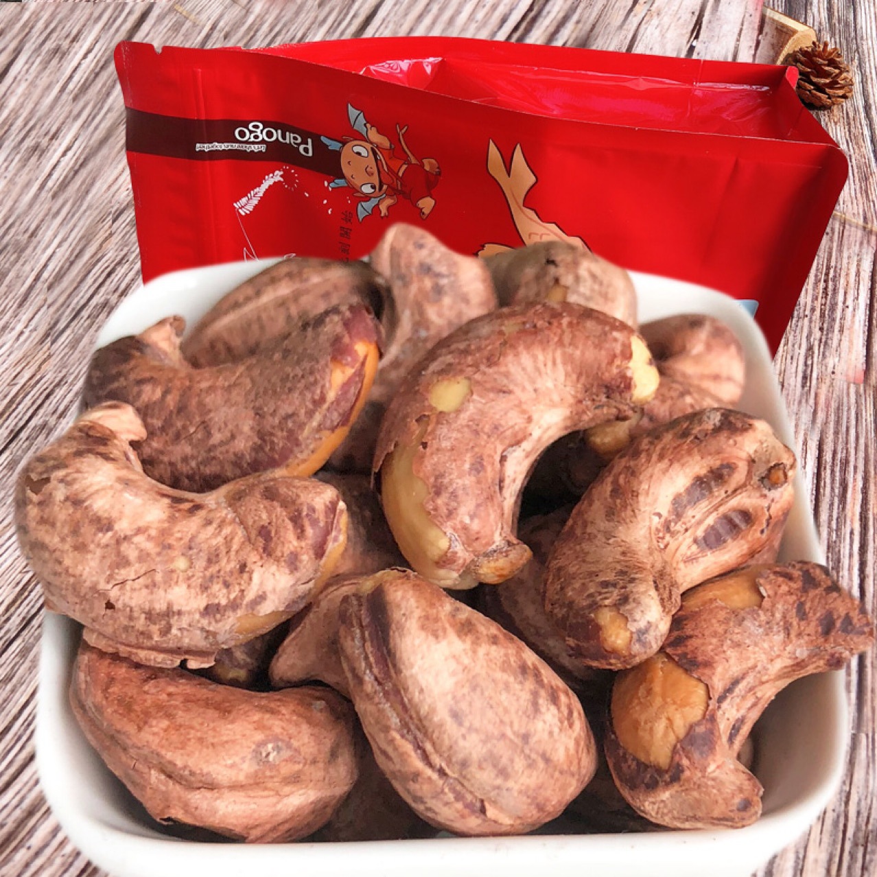 wholesale Vietnam Tiger cashew 500g Bagged nut Roasting snacks Original flavor Cashew nuts On behalf of