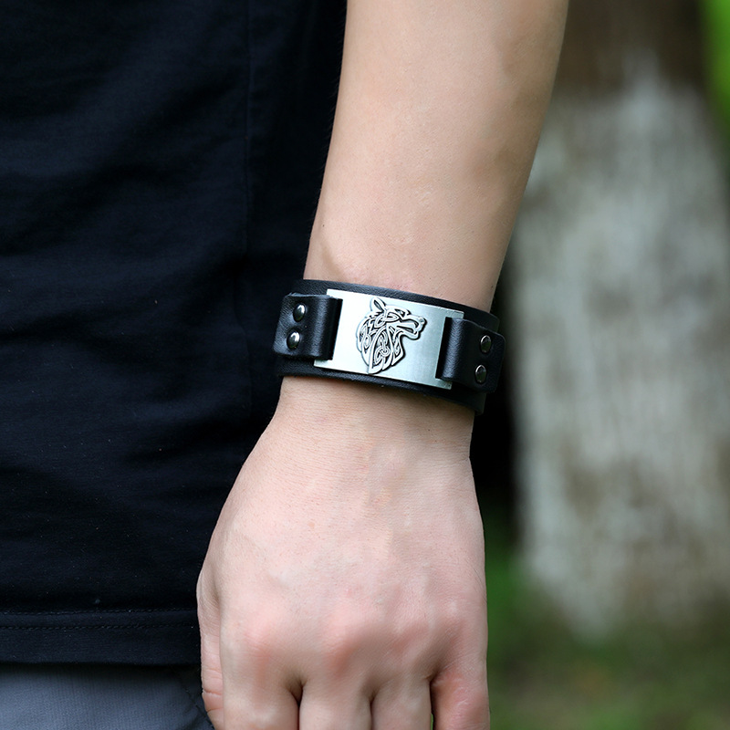 New cowhide wolf head menu0027s bracelet jewelry hot sale nihaojewelry