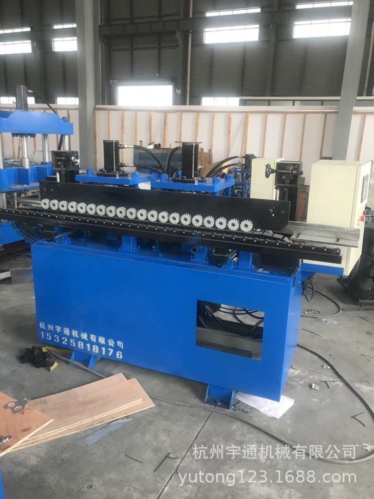 锁扣机生产镀锌钢带插片包装木箱专用包边钢带机(图)钉扣机