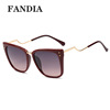 95252 Cross -border hot -selling rivets Fashion box sunglasses women's craft legged high -quality large box sunglasses