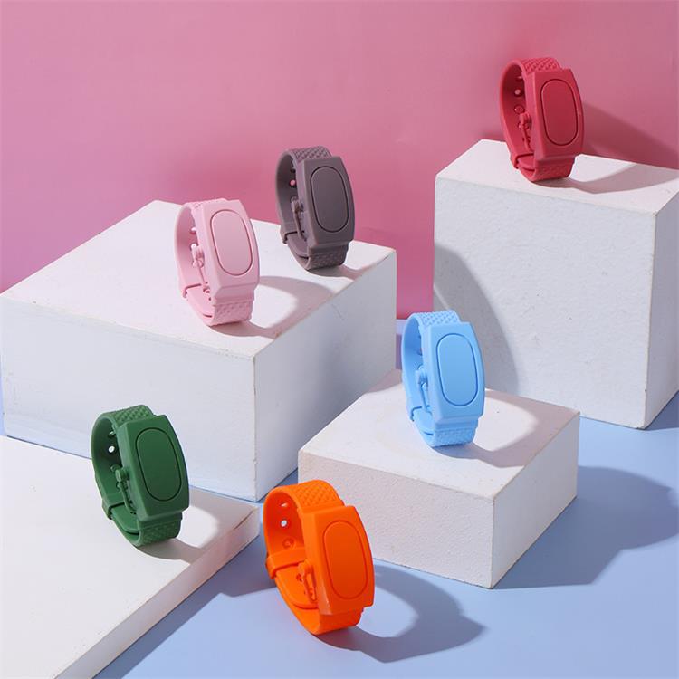 源头厂家洗手液消毒液酒精分装硅胶手环硅胶腕带洗手液手环分配器|ru