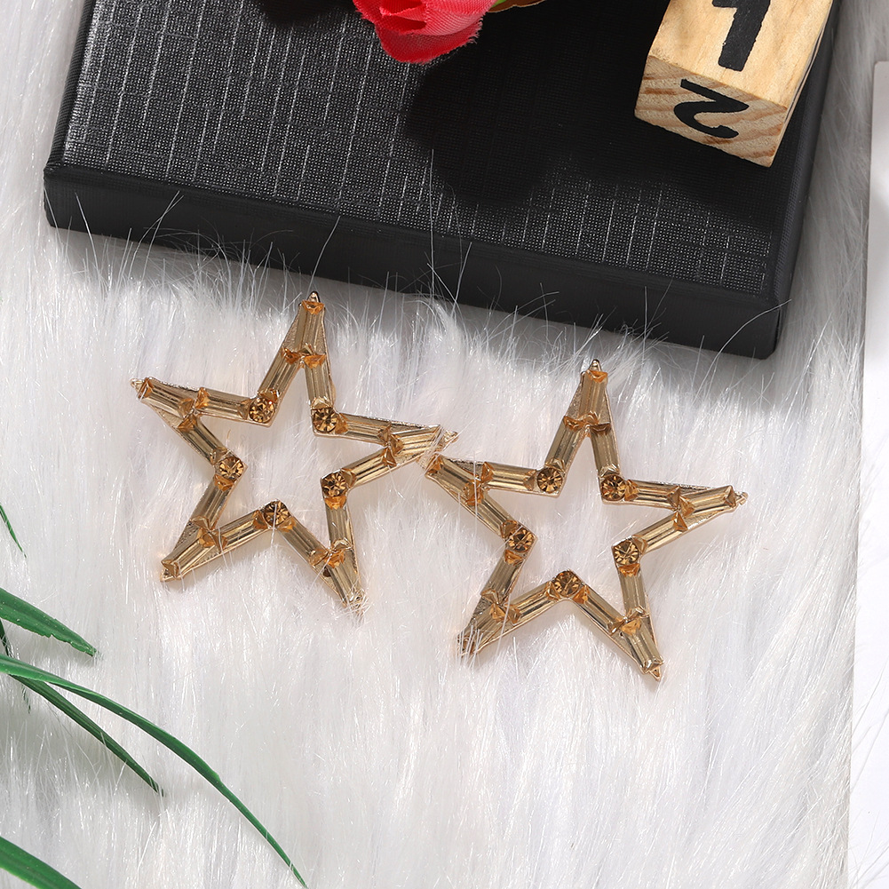 High-end Temperament Flash Diamond Five-pointed Star Hollow Earrings Personality Exaggerated Earrings Wholesale Nihaojewelry display picture 2