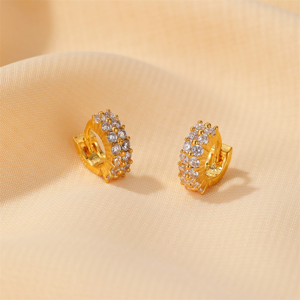 Hot Sale Retro Ring Circle Round Full Diamond Ear Buckle Gold-plated Earrings Wholesale Nihaojewelry display picture 6