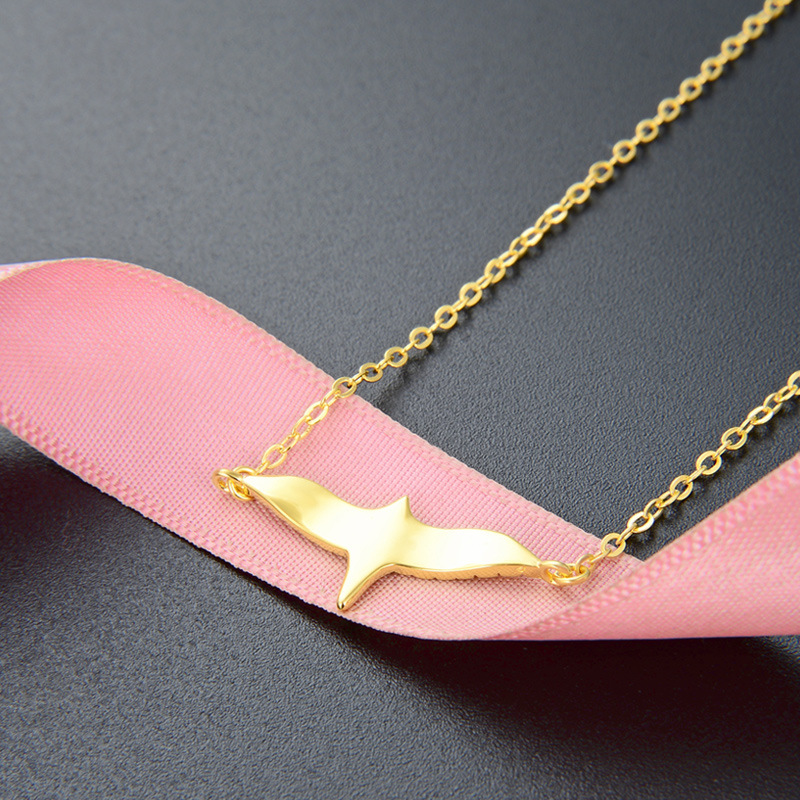 Europa y América estación sexy calle s925 Collar de plata de las mujeres de clavícula corta de la cadena de la Cruz alas de águila volando collar de las mujeres al por mayor