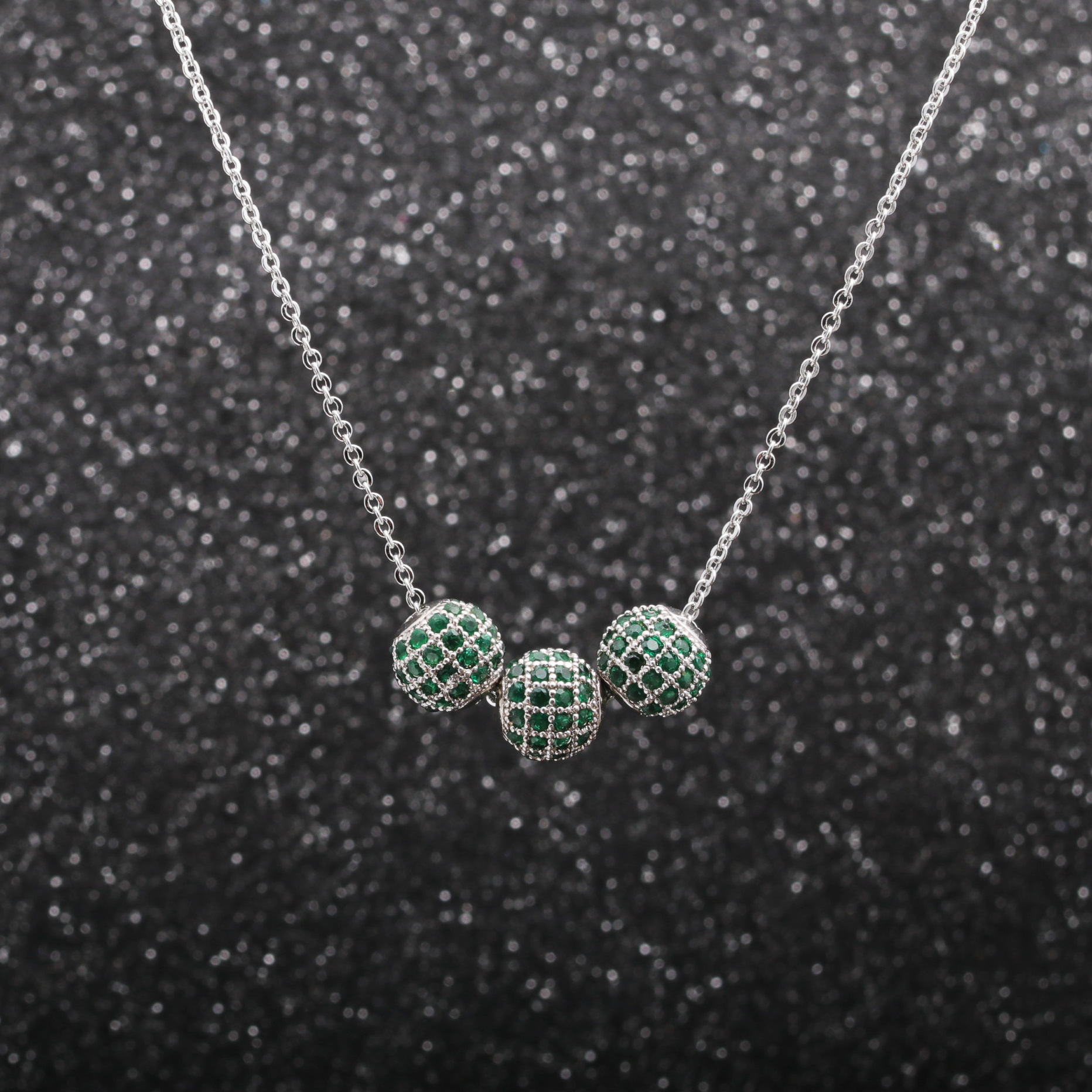 Collier Boule De Diamants En Zirconium Vert Noir Micro-incrusté display picture 1