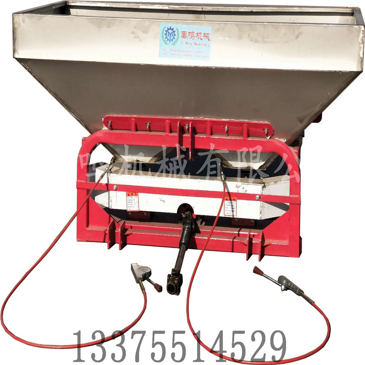 厂家四轮拖拉机带后置颗粒不锈钢撒肥机施肥机器 农用