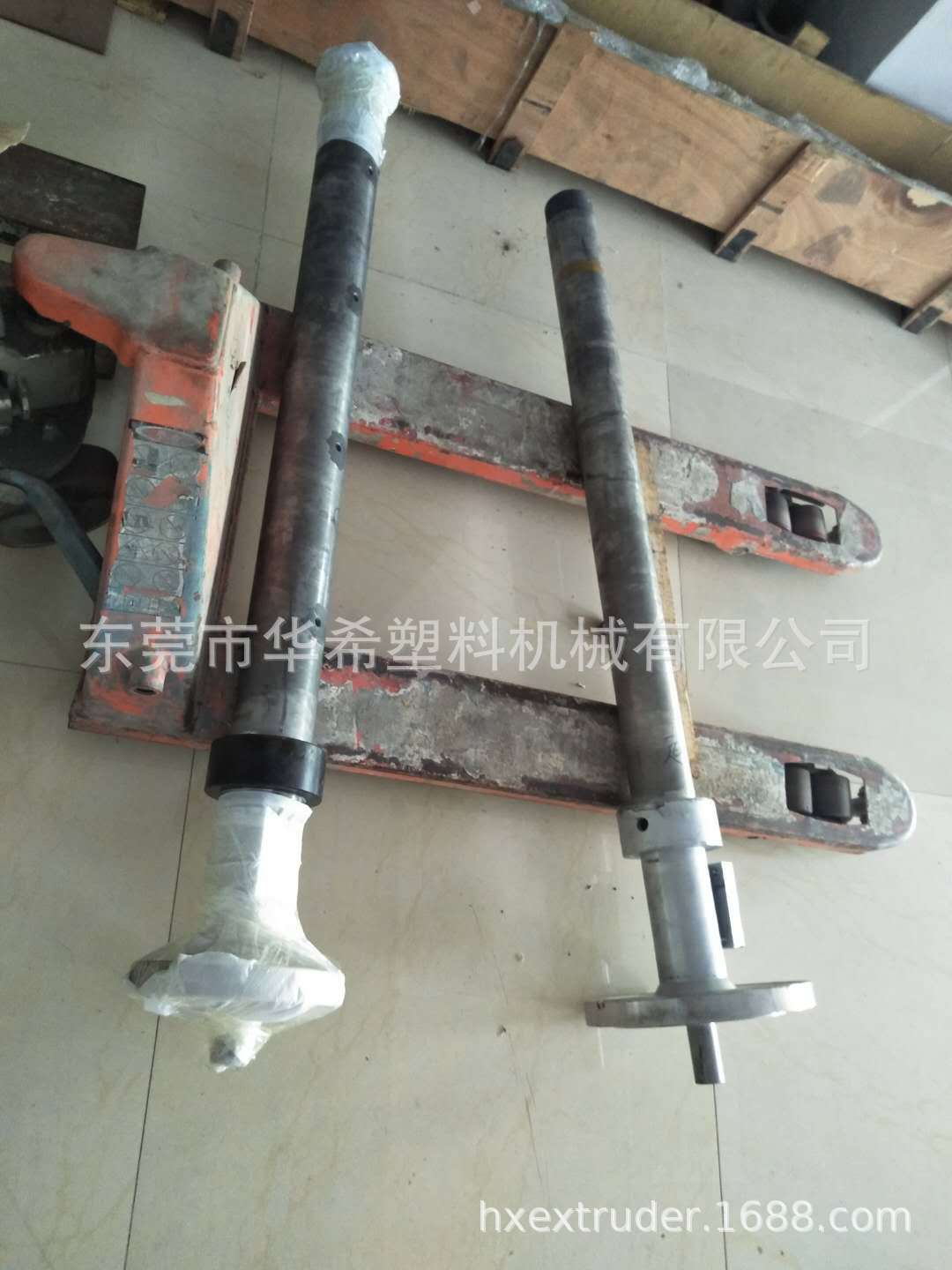 吹膜挤出机螺杆炮筒 华希出售